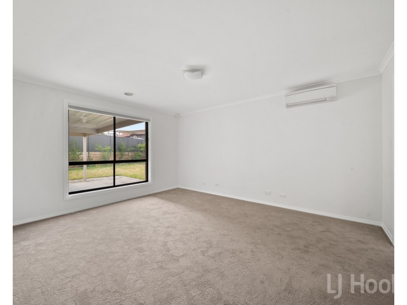 4 Allambee Street, Jerrabomberra NSW 2619