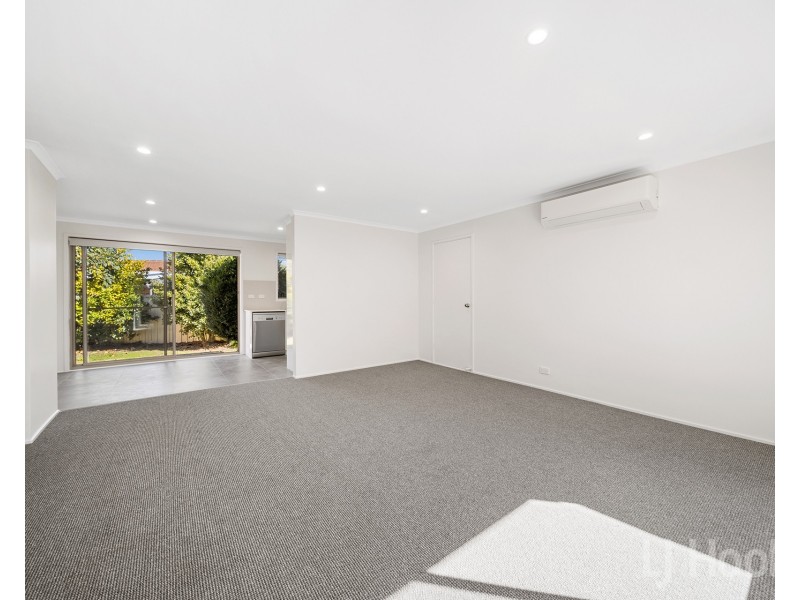 3/53 Walker Crescent, Jerrabomberra NSW 2619