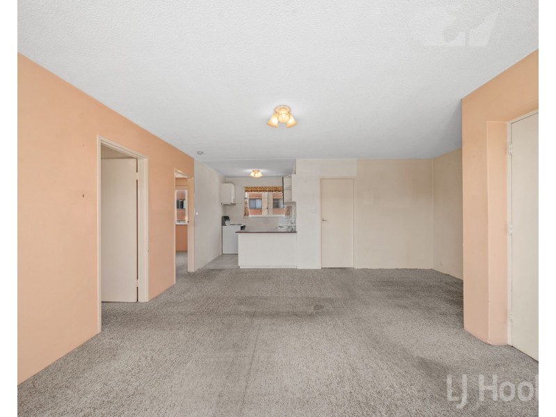 8/102 Henderson Road, Crestwood NSW 2620