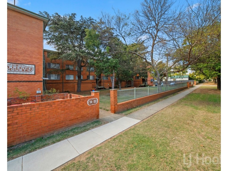 25/74-80 Collett Street, Queanbeyan NSW 2620