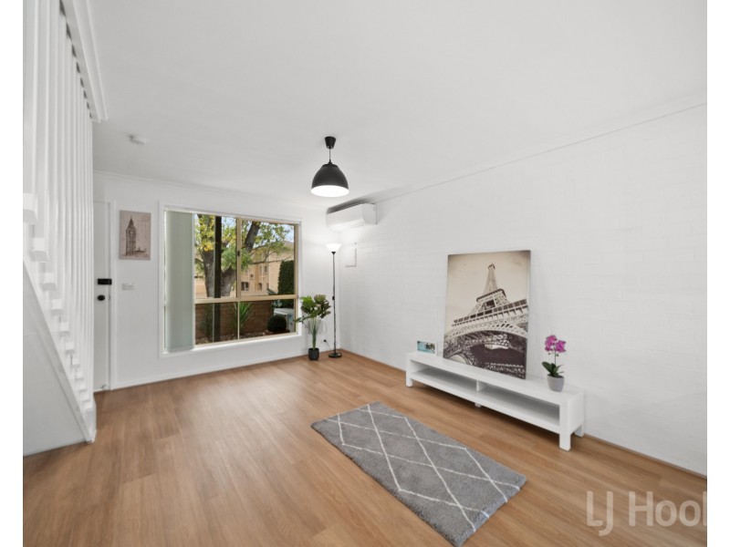 6/4 Booth Street, Queanbeyan East NSW 2620