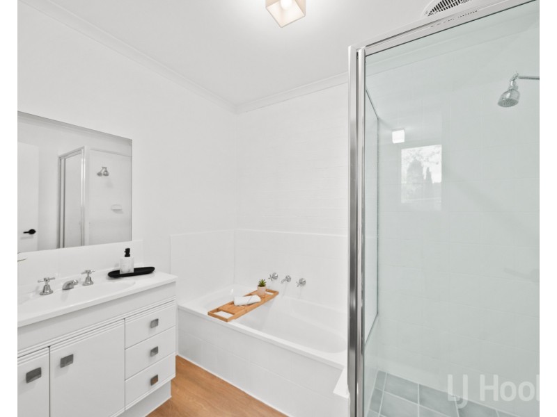 6/4 Booth Street, Queanbeyan East NSW 2620