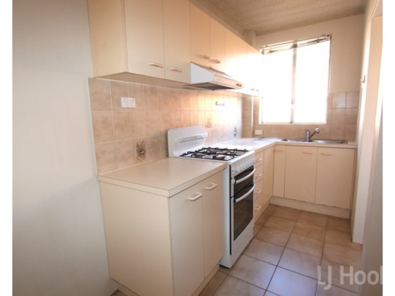 6/36 Uriarra Road, Queanbeyan NSW 2620