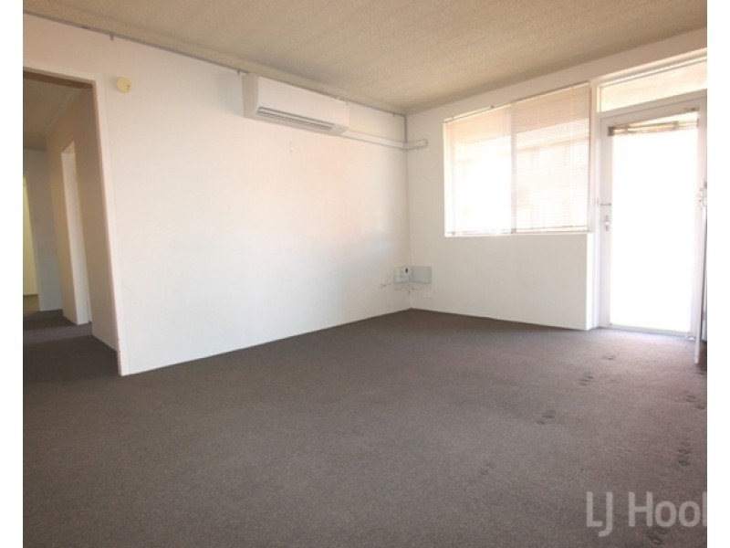 6/36 Uriarra Road, Queanbeyan NSW 2620