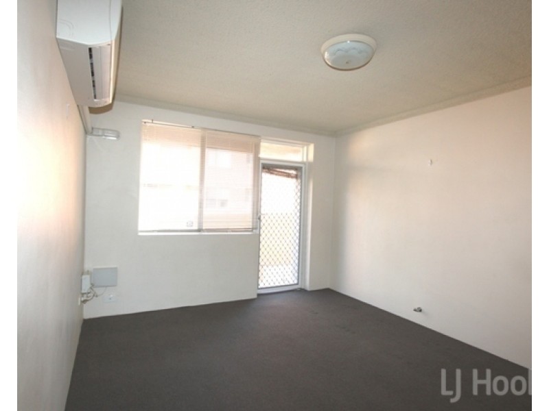 6/36 Uriarra Road, Queanbeyan NSW 2620