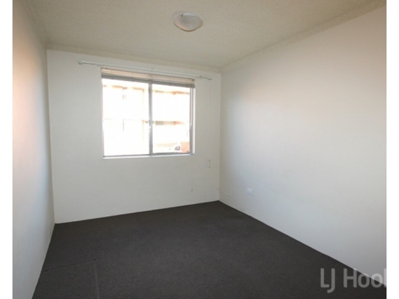 6/36 Uriarra Road, Queanbeyan NSW 2620