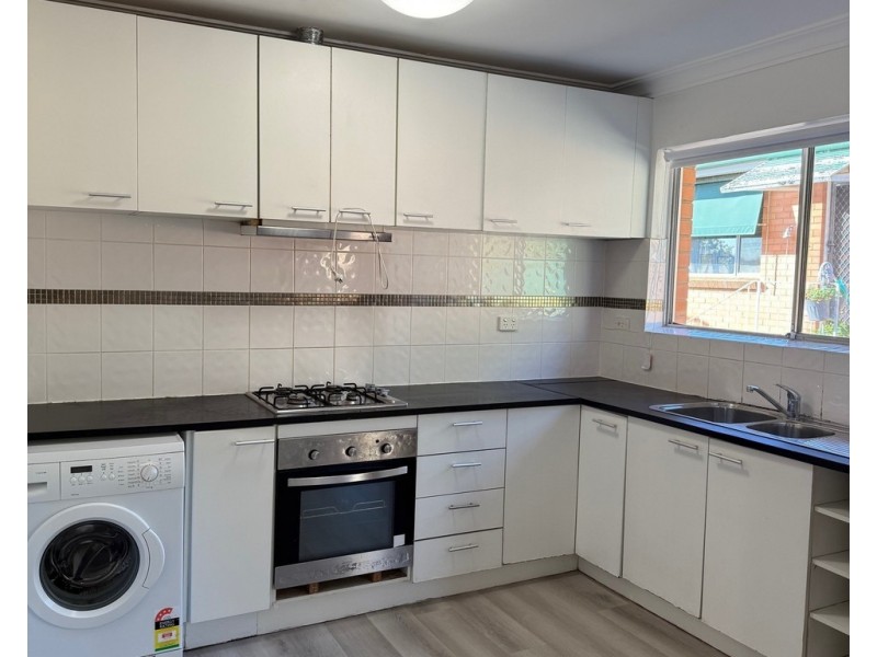 2/56 Atkinson Street, Queanbeyan NSW 2620