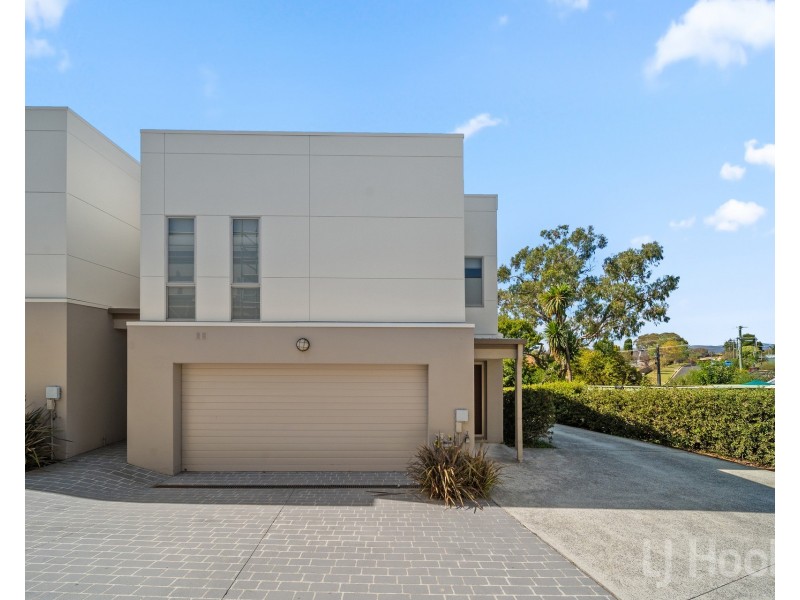 1/2-4 Cassidy Street, Queanbeyan West NSW 2620