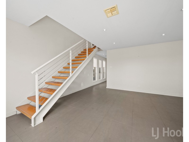 1/2-4 Cassidy Street, Queanbeyan West NSW 2620