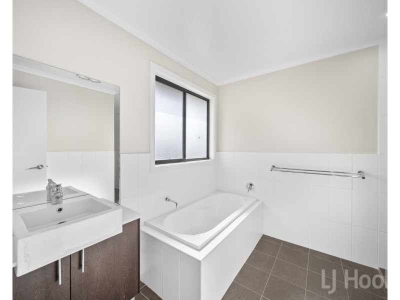 3/19 Broughton Place, Queanbeyan NSW 2620