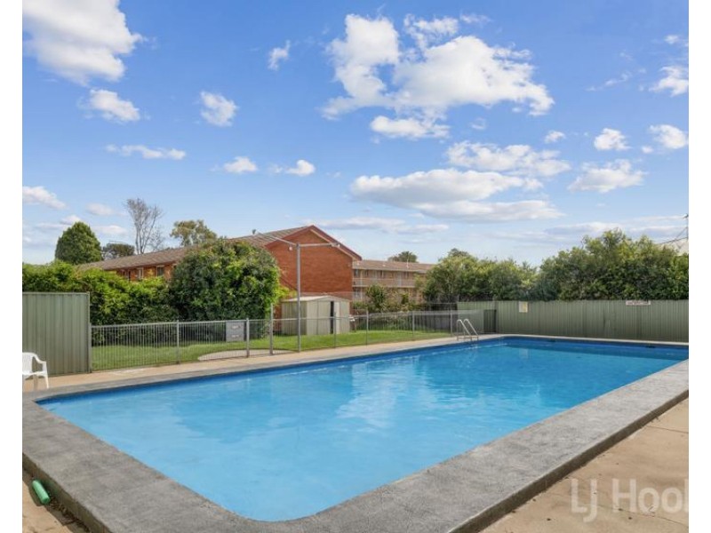 4/22 Mowatt Street, Queanbeyan NSW 2620