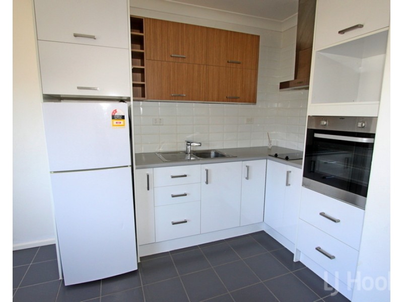 4/22 Mowatt Street, Queanbeyan NSW 2620