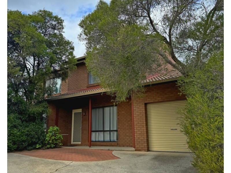 1/11 Ford Street, Queanbeyan NSW 2620
