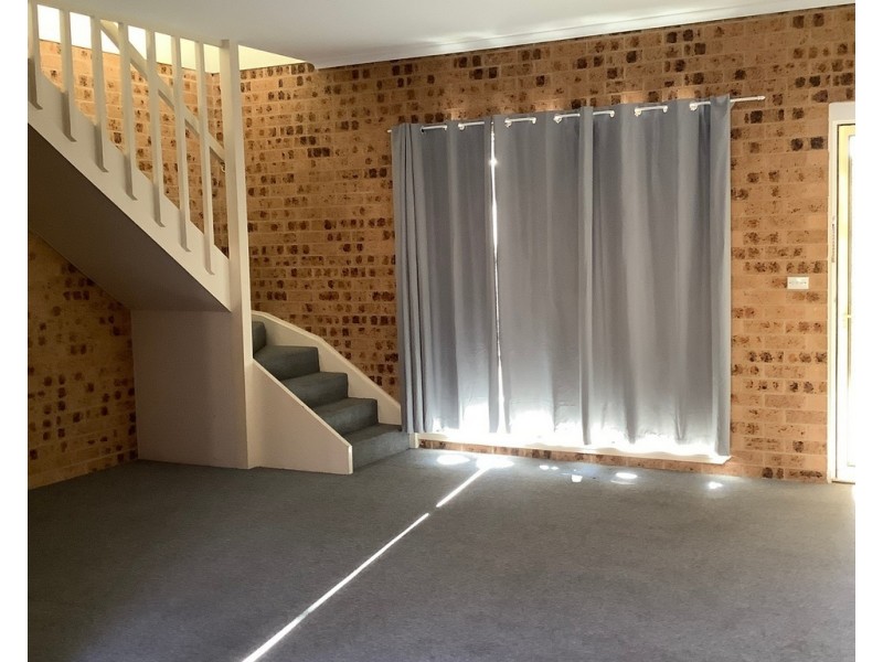 1/11 Ford Street, Queanbeyan NSW 2620