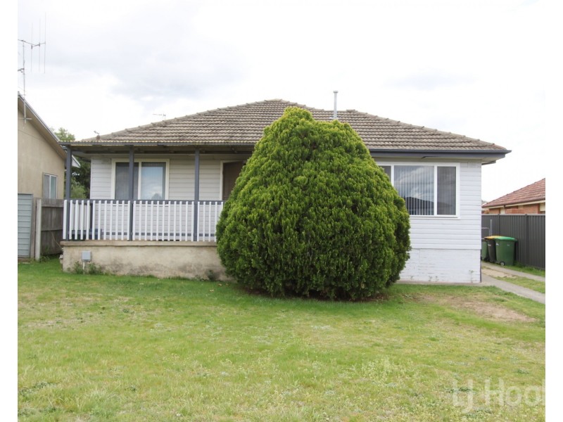 16  Waterloo Street, Queanbeyan NSW 2620