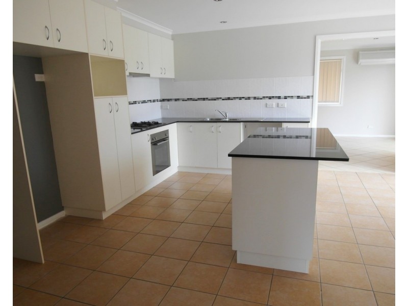 5/1B McKeahnie Street, Queanbeyan NSW 2620