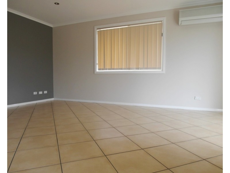 5/1B McKeahnie Street, Queanbeyan NSW 2620