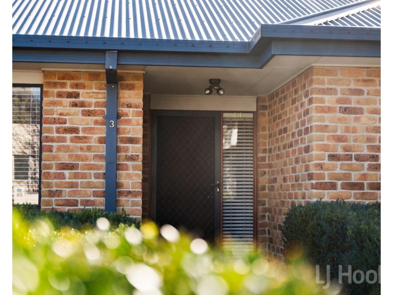 3 Ironbark Circuit, Jerrabomberra NSW 2619