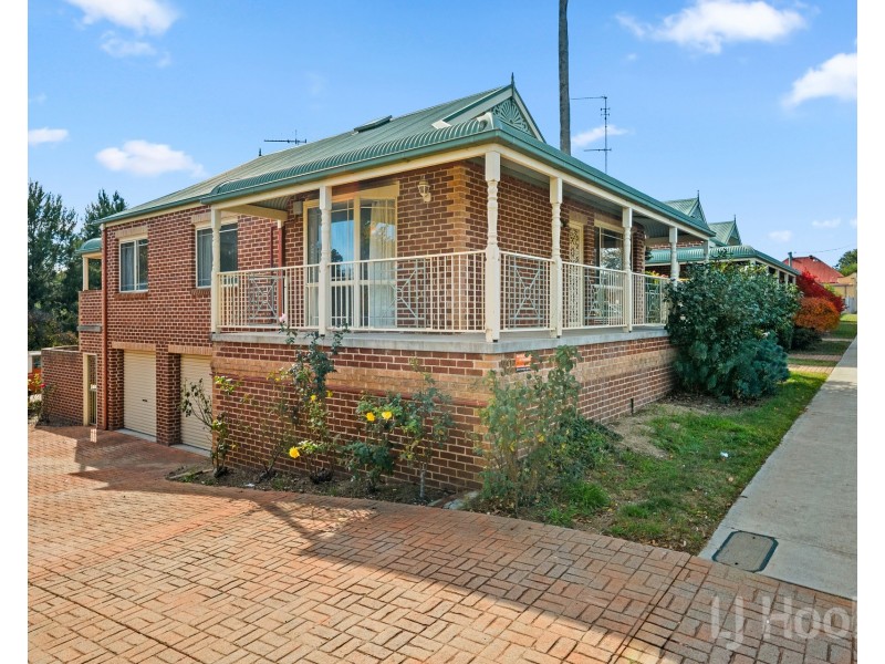 1/28 Macquoid Street, Queanbeyan East NSW 2620