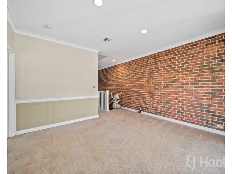 1/28 Macquoid Street, Queanbeyan East NSW 2620
