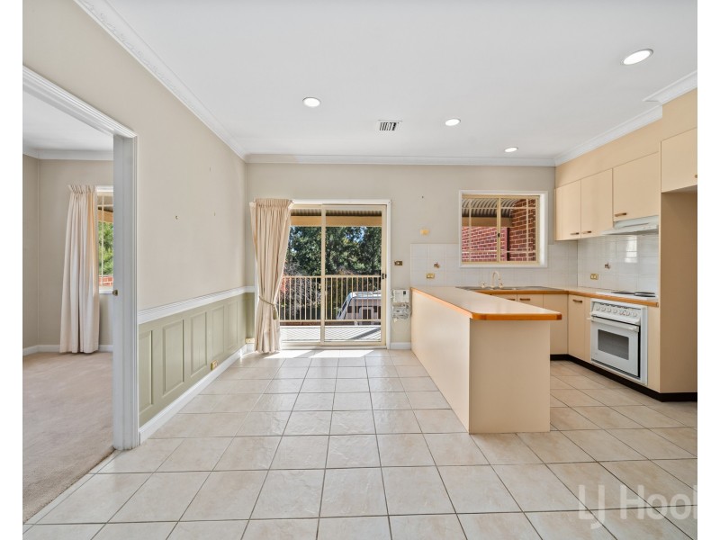 1/28 Macquoid Street, Queanbeyan East NSW 2620