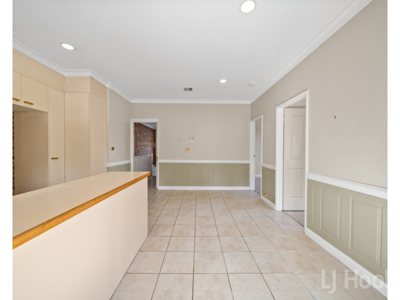 1/28 Macquoid Street, Queanbeyan East NSW 2620