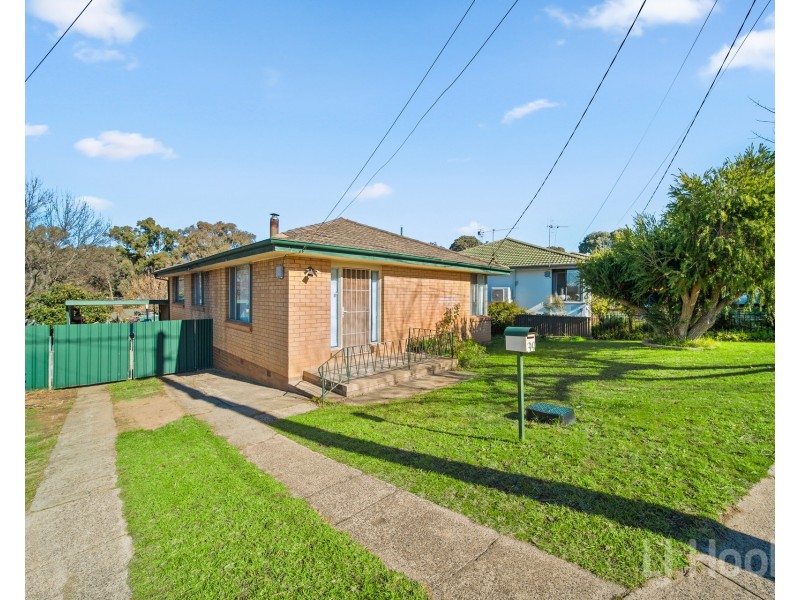 39 Gilmore Place, Queanbeyan West NSW 2620