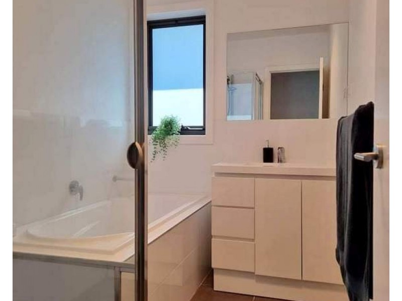 9 Jack Street, Googong NSW 2620