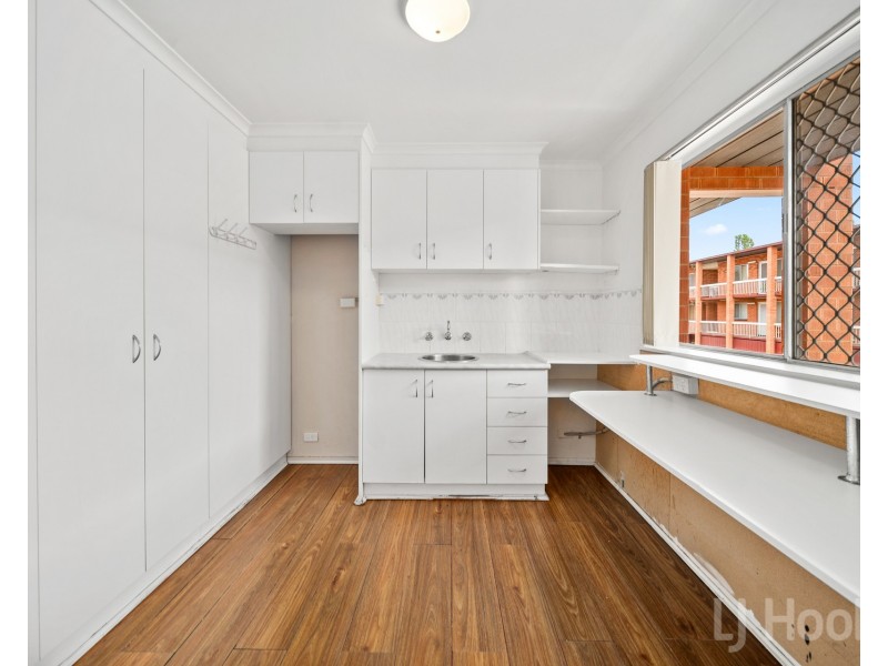28/20 Trinculo Place, Queanbeyan East NSW 2620