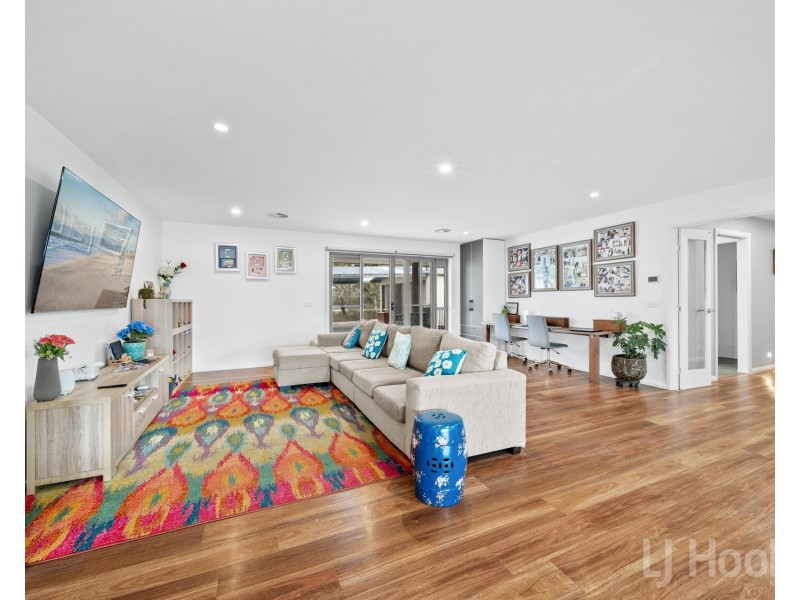 80 Walga Close, Carwoola NSW 2620