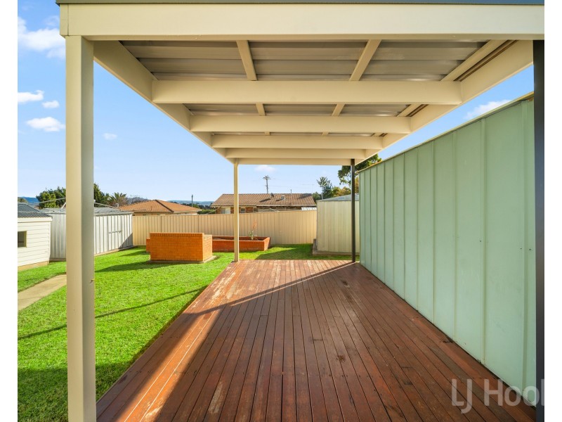 4 Miller Street, Queanbeyan West NSW 2620