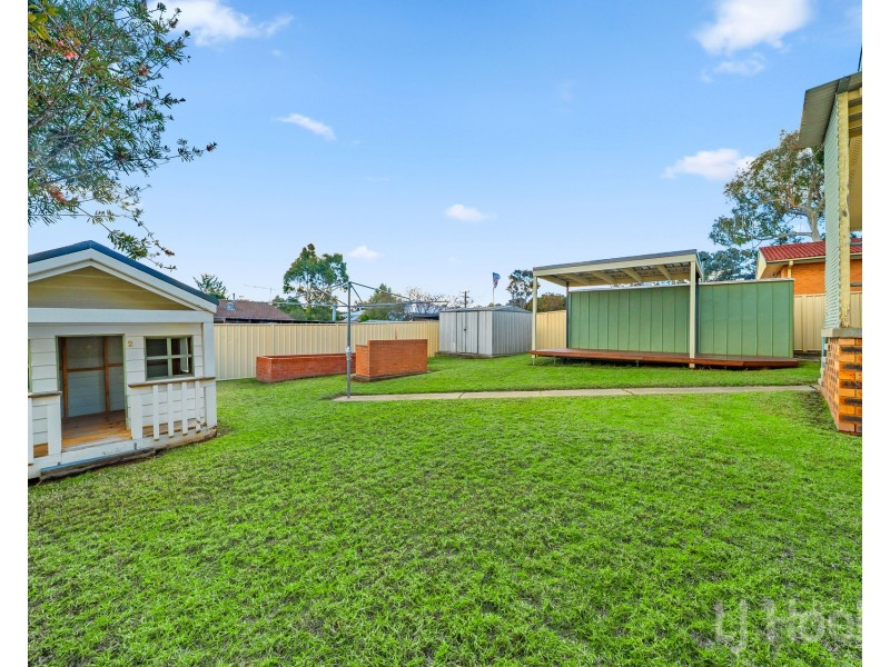 4 Miller Street, Queanbeyan West NSW 2620