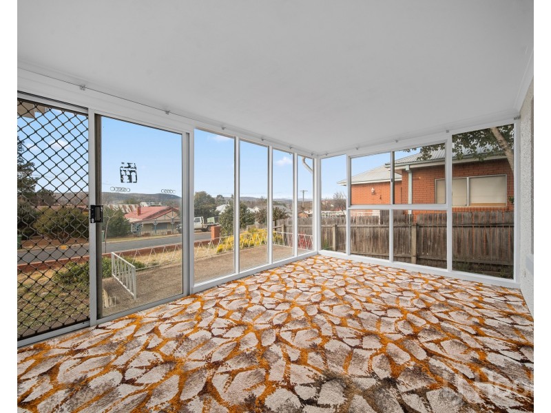 16 Collins Street, Queanbeyan NSW 2620