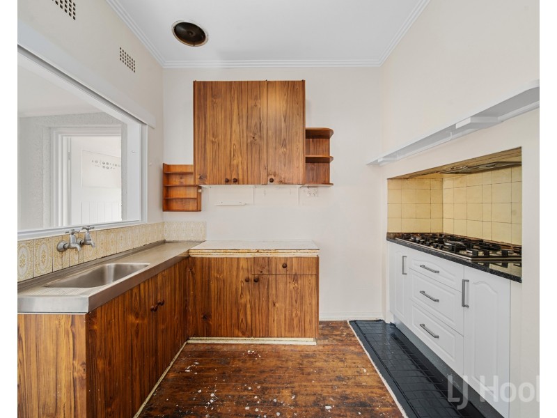 16 Collins Street, Queanbeyan NSW 2620