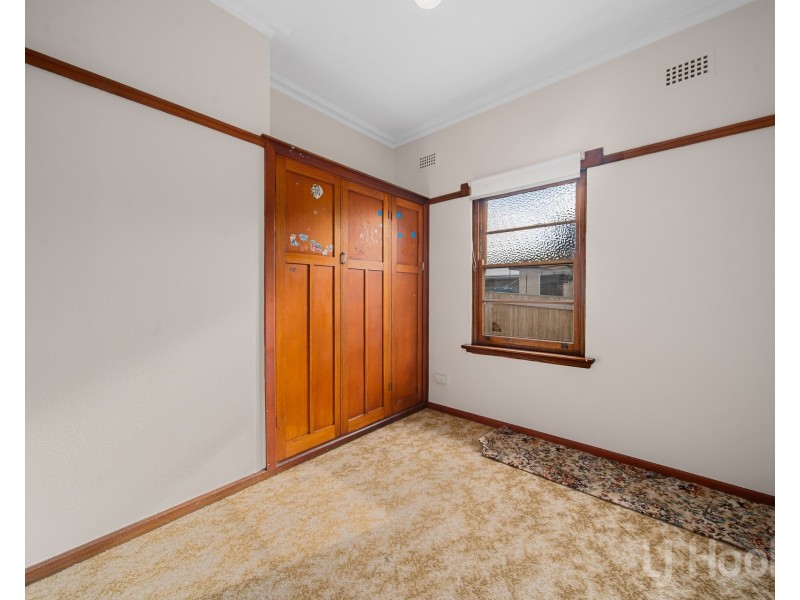 16 Collins Street, Queanbeyan NSW 2620