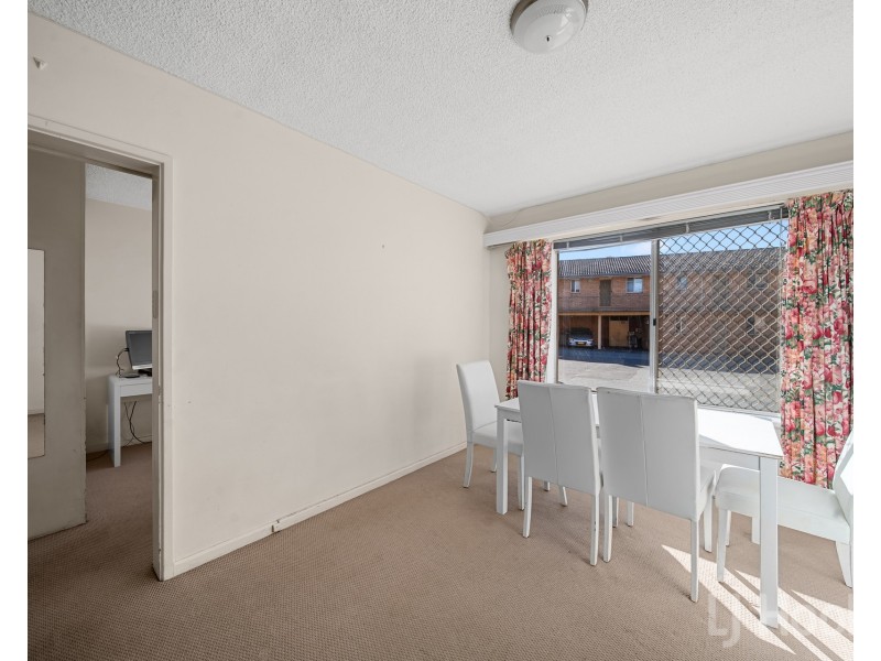 18/2 Donald Road, Queanbeyan NSW 2620