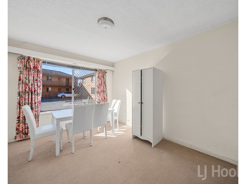 18/2 Donald Road, Queanbeyan NSW 2620