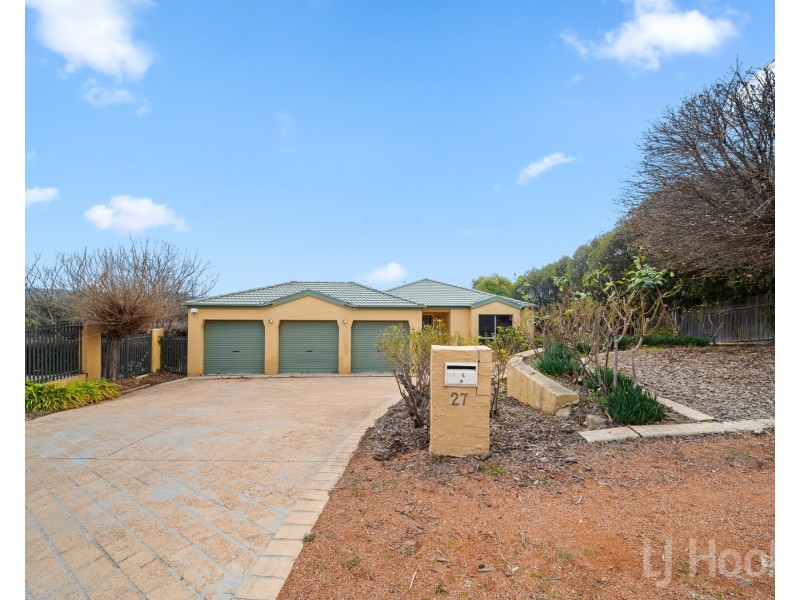 27 Woodhill Link, Jerrabomberra NSW 2619