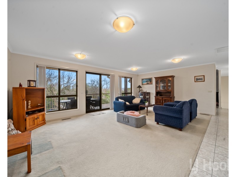 27 Woodhill Link, Jerrabomberra NSW 2619