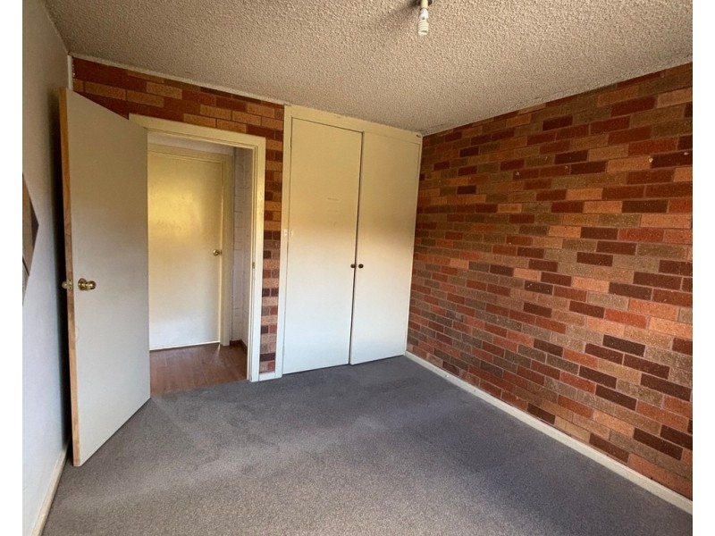 10/17 Mowatt Street, Queanbeyan NSW 2620