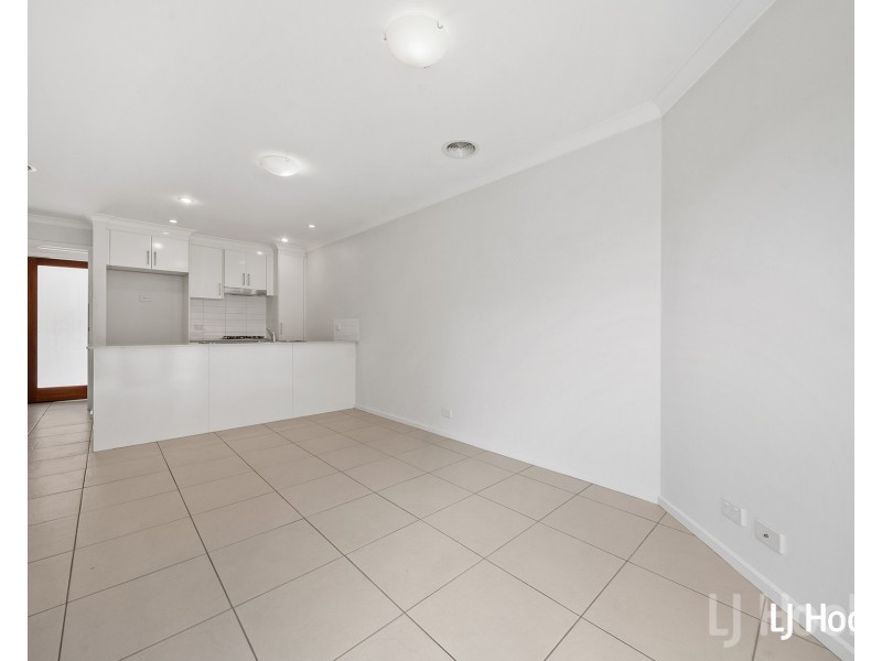 7/19 Henderson Road, Queanbeyan NSW 2620