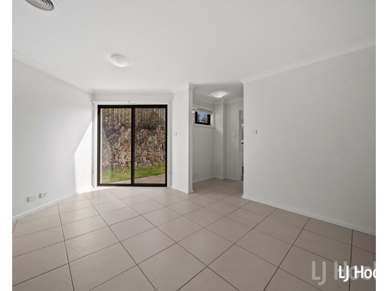 7/19 Henderson Road, Queanbeyan NSW 2620