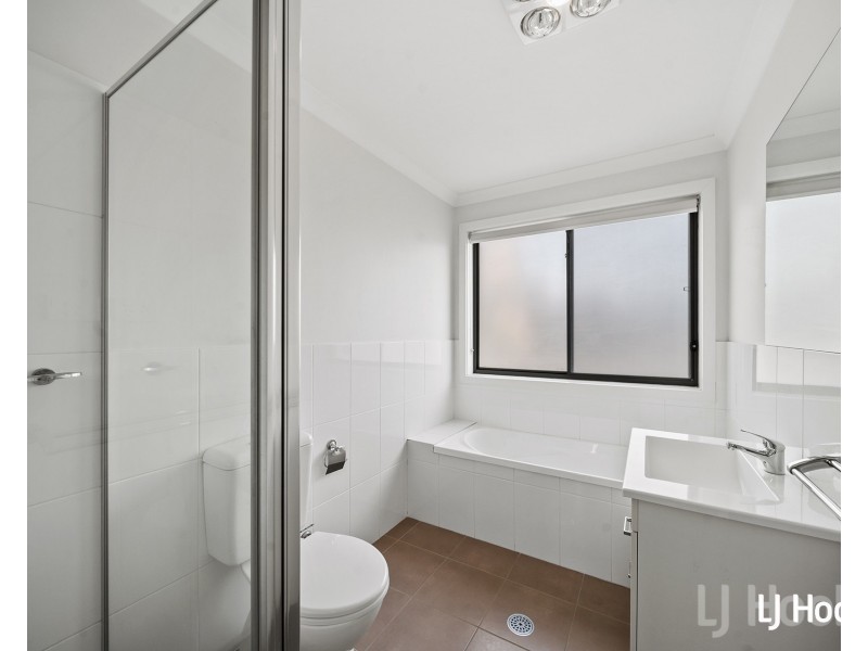 7/19 Henderson Road, Queanbeyan NSW 2620