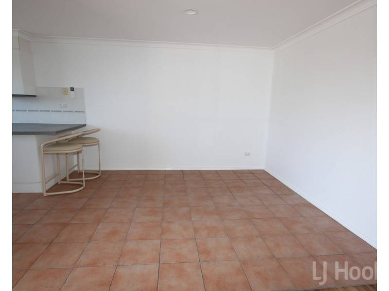 2/6 Gerrard Place, Queanbeyan NSW 2620