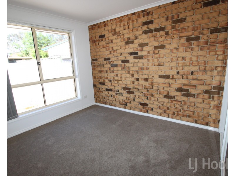 2/6 Gerrard Place, Queanbeyan NSW 2620