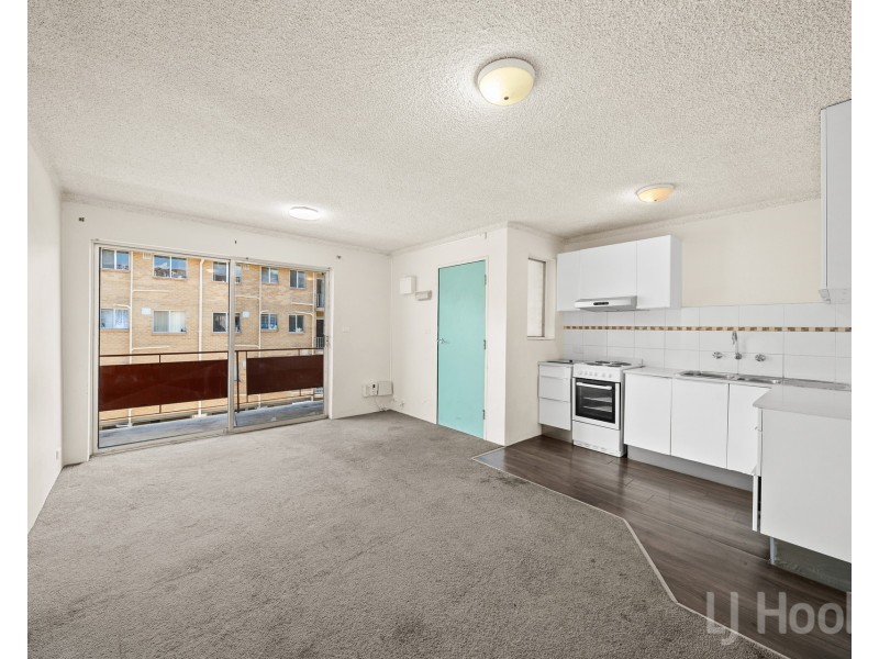 11/52 Trinculo Place, Queanbeyan East NSW 2620