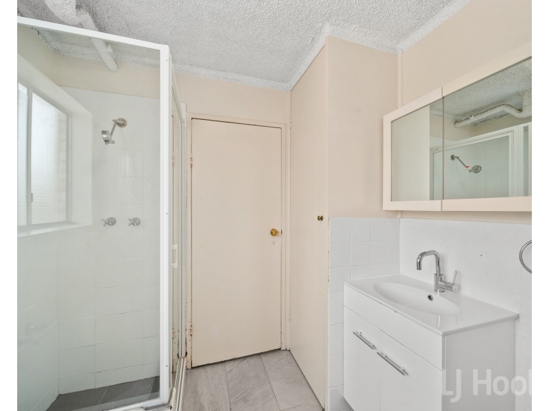 11/52 Trinculo Place, Queanbeyan East NSW 2620