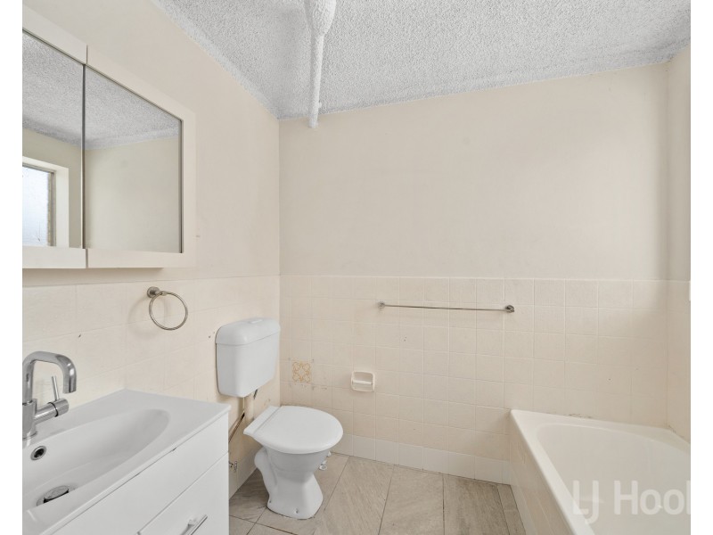 11/52 Trinculo Place, Queanbeyan East NSW 2620