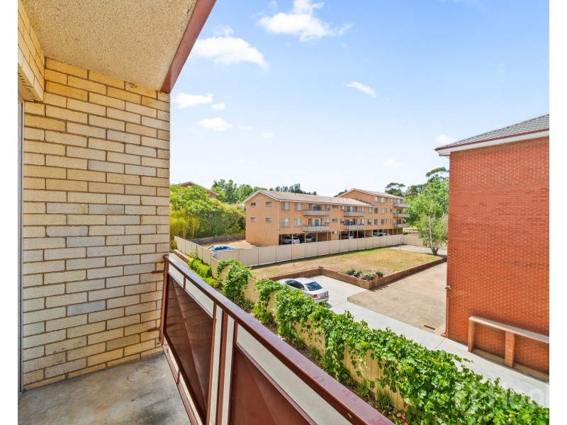 11/52 Trinculo Place, Queanbeyan East NSW 2620