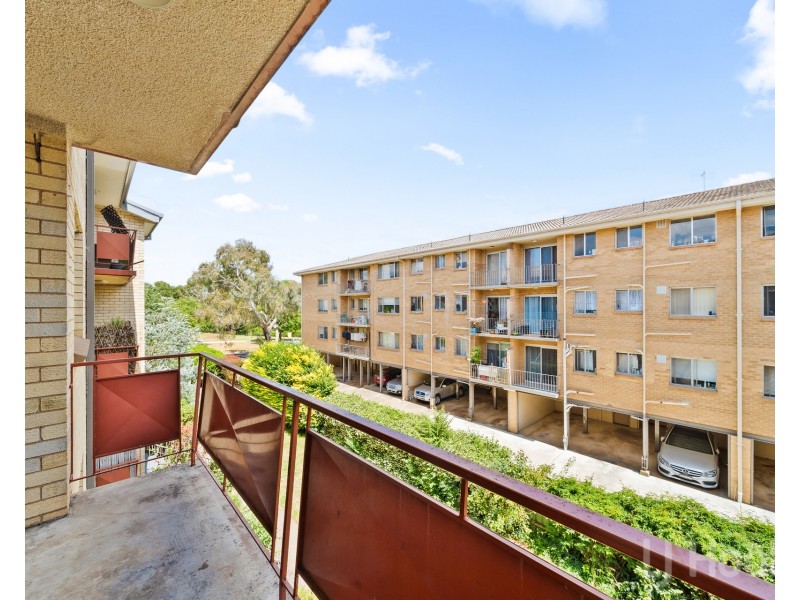 11/52 Trinculo Place, Queanbeyan East NSW 2620